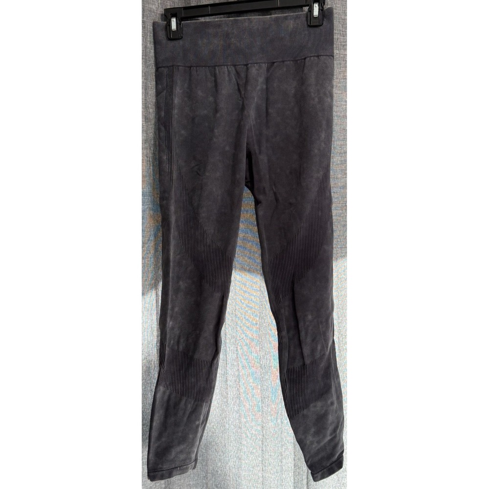 Victoria's Secret PINK Seemless Leggings Womens Size Medium Gray‎ Leggings